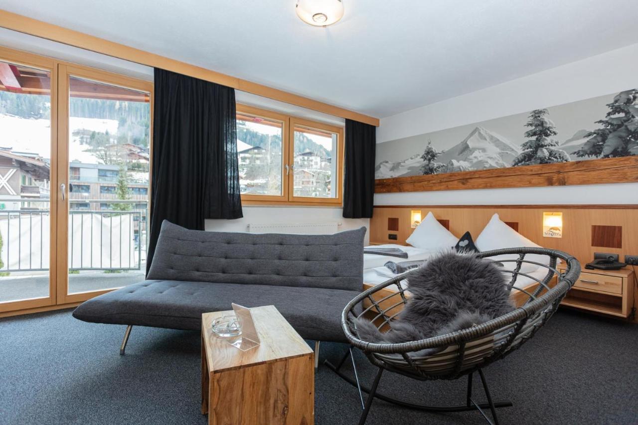 Hotel Sonnberg ซาลบาคฮินเทอร์เกลมม์ ภายนอก รูปภาพ